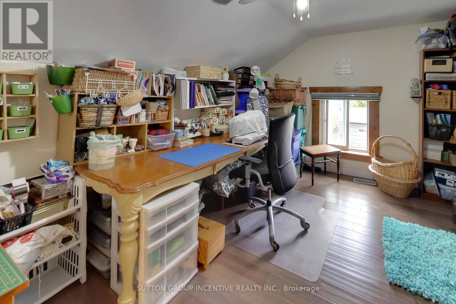 1724 Penetanguishe Road, Springwater photo 24