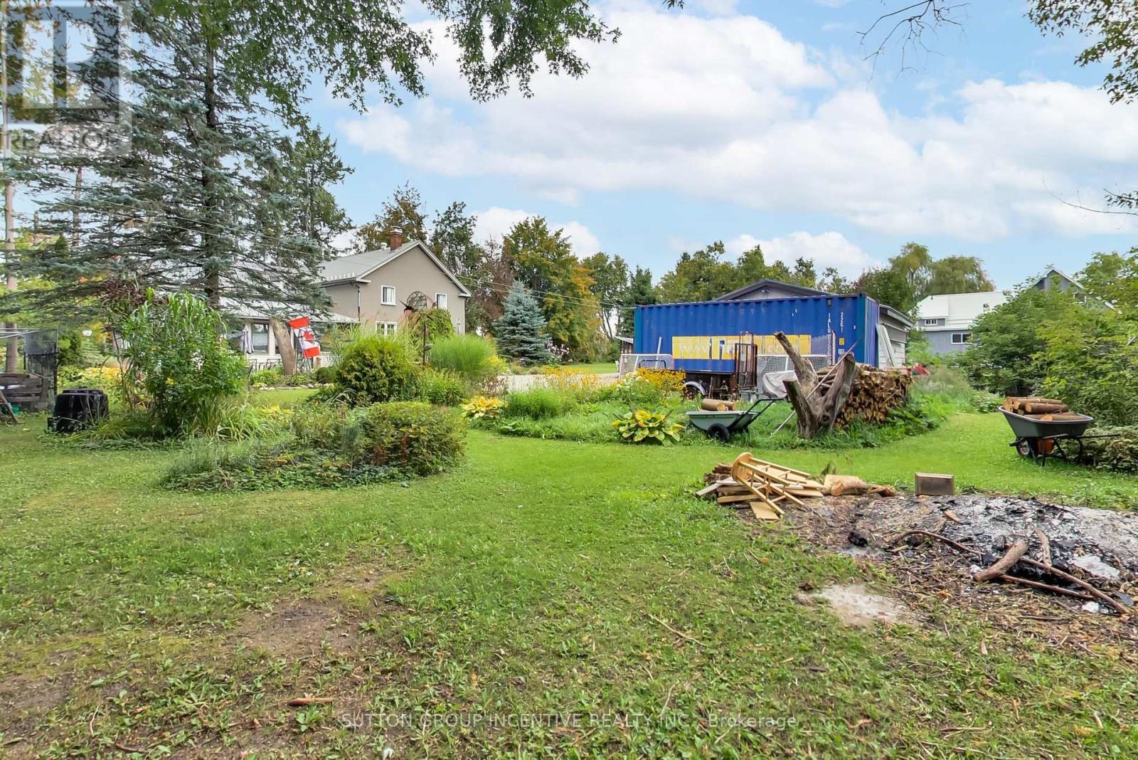 1724 Penetanguishe Road, Springwater photo 35