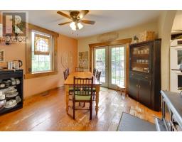 1724 Penetanguishene Road, Springwater, ON L9X1Z4 Photo 10