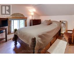 1724 Penetanguishene Road, Springwater, ON L9X1Z4 Photo 22