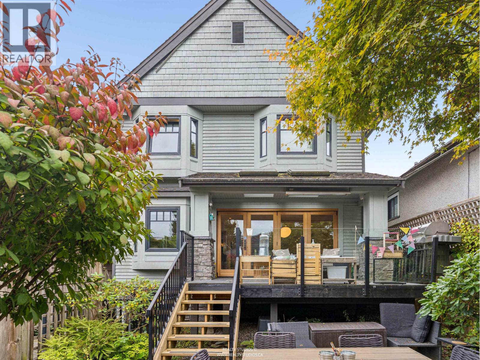 Photo of 917 W 20TH AVENUE 30