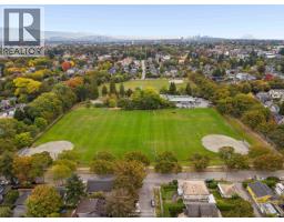 917 W 20th Avenue, Vancouver, BC V5Z1Y4 Photo 38