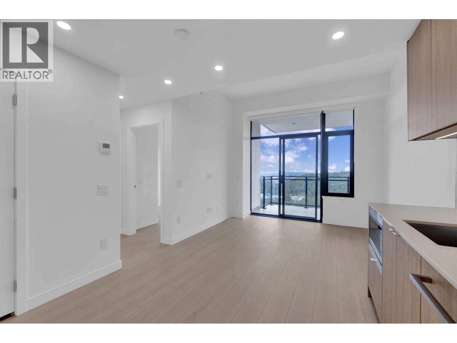 2703 626 CLAREMONT STREET, Coquitlam - Image 1