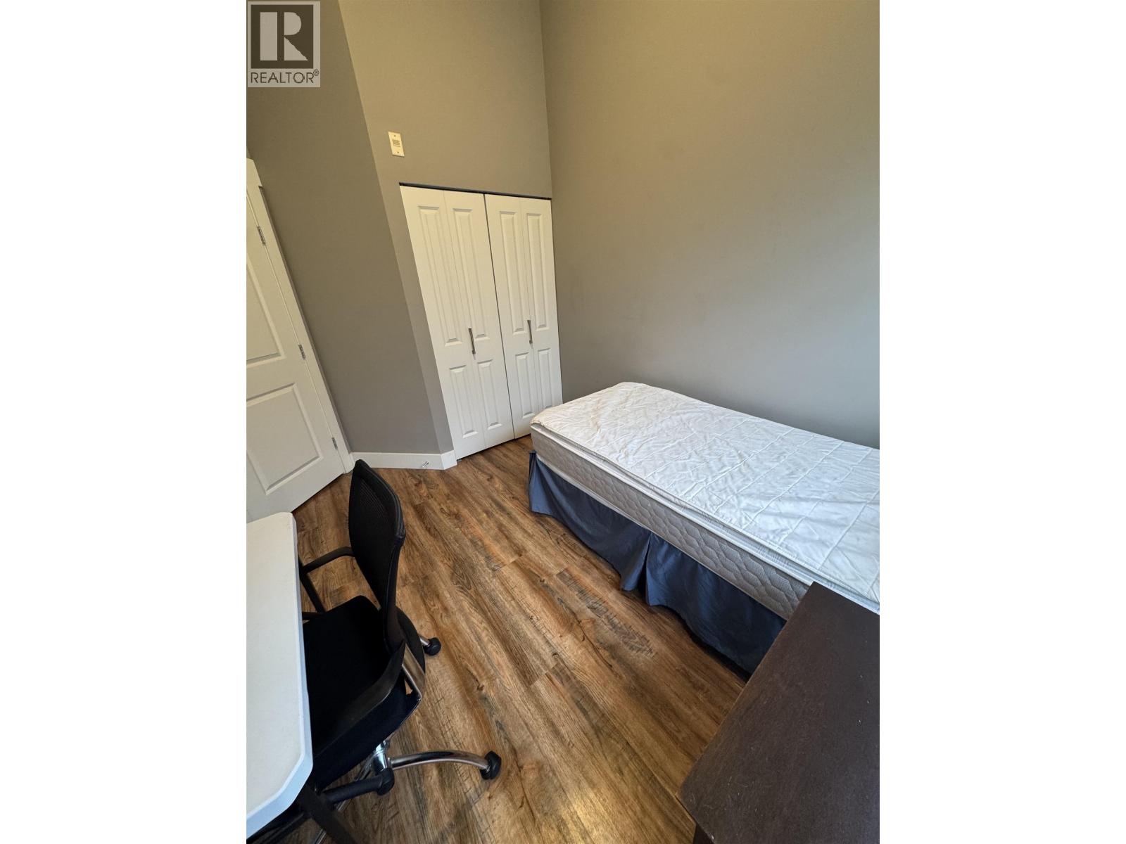 402 6328 LARKIN DRIVE, Vancouver photo 4