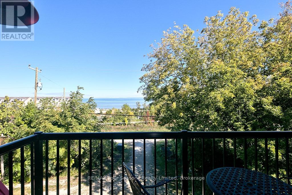 190 LAKESHORE ROAD E - 35