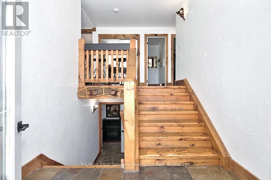 190 LAKESHORE ROAD E - 7