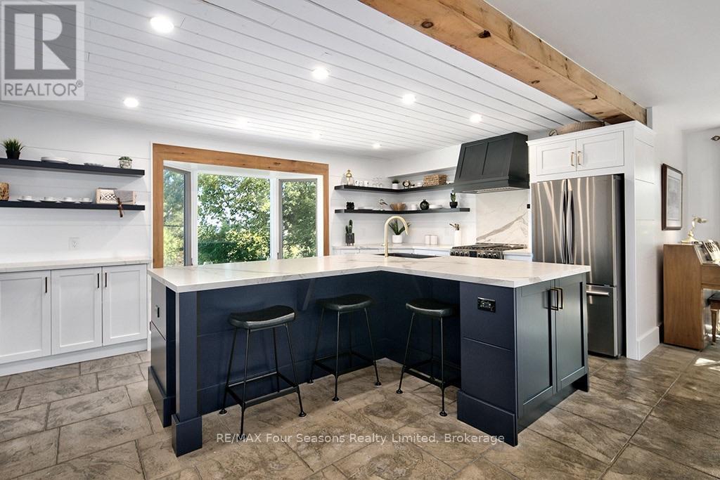 190 LAKESHORE ROAD E - 9