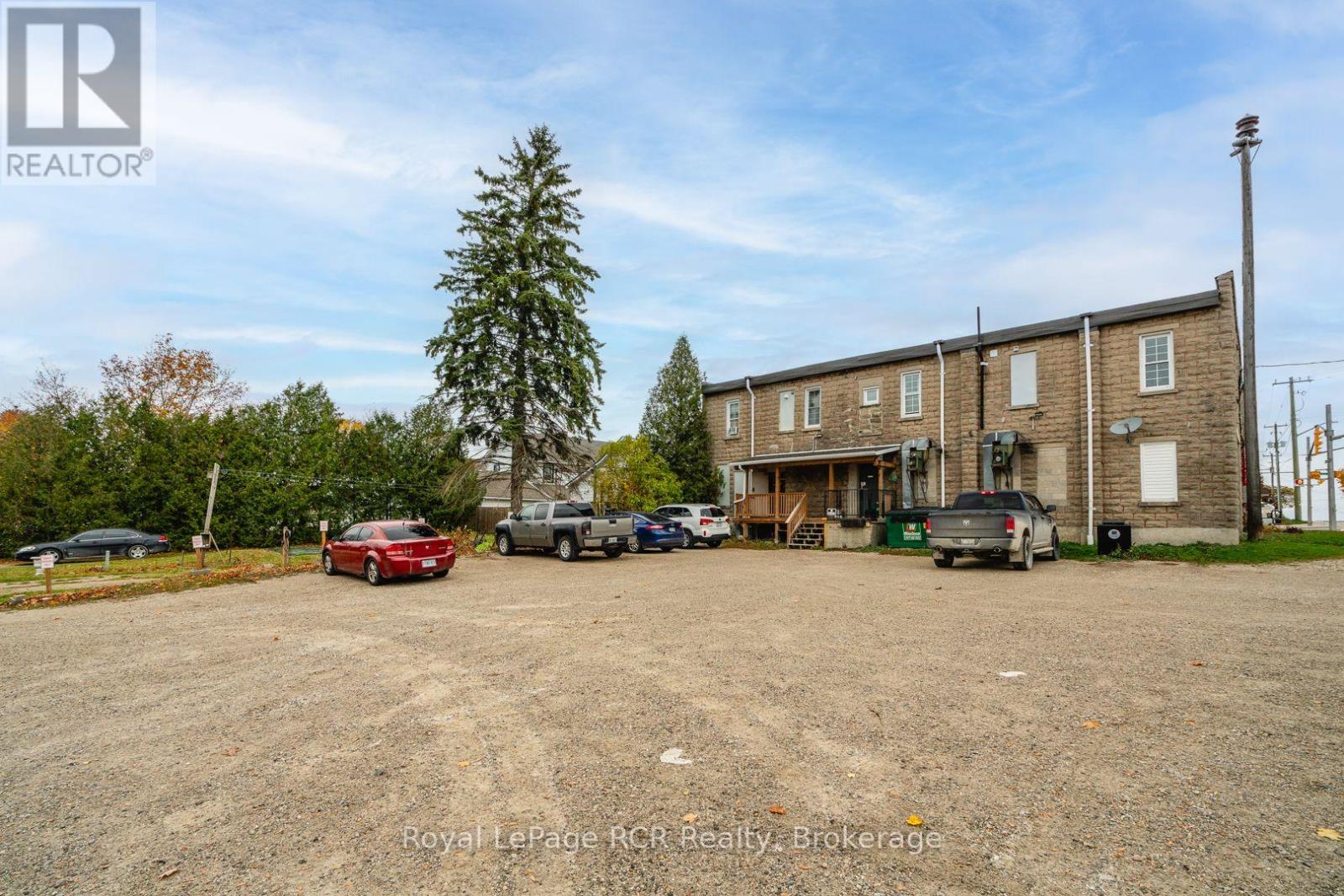 3 ELORA STREET - Image 8