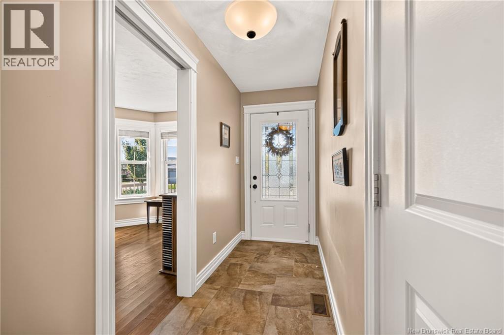 51 Thornhill Crescent - Image 4