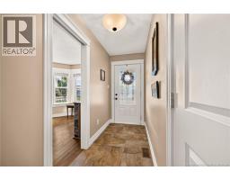 51 Thornhill Crescent, photo 4