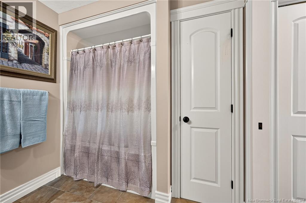 51 Thornhill Crescent - 28
