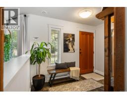 Bathroom - 2071 Saras Way, Nanaimo, BC V9X1K6 Photo 6