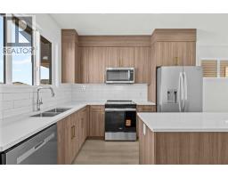 14438 15 Street NE - photo 13