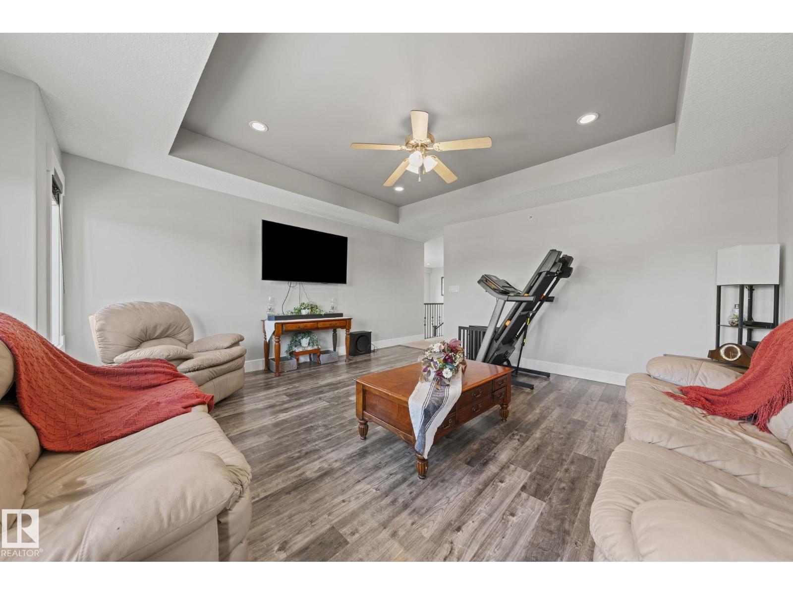 33 COTTONWOOD CR - 21