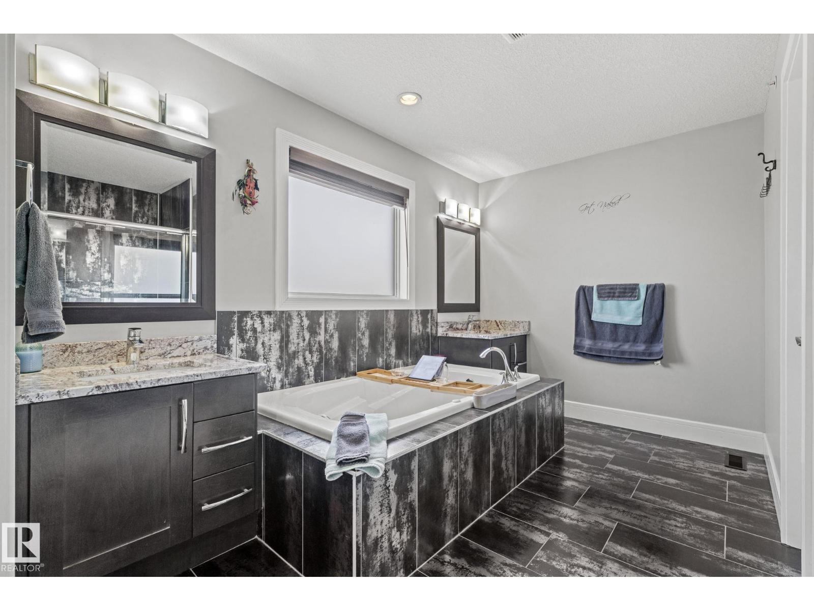 33 COTTONWOOD CR - 31