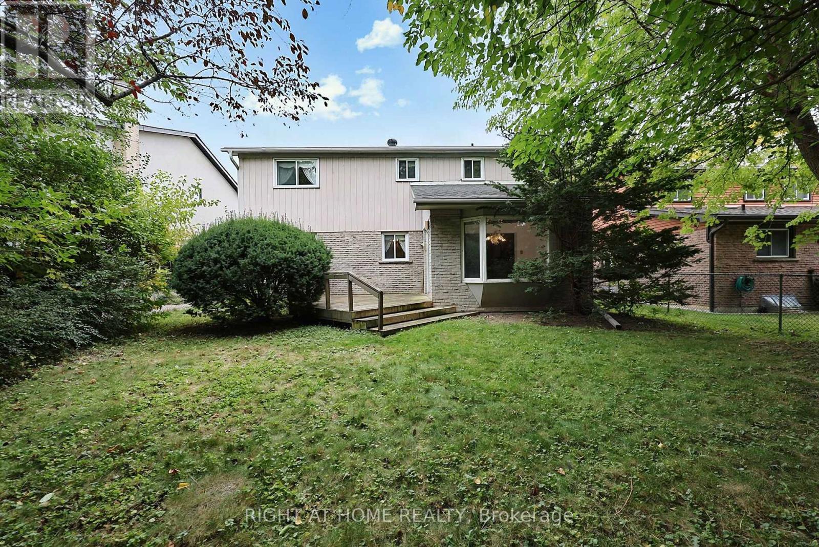 50 MAYVERN CRESCENT - 34