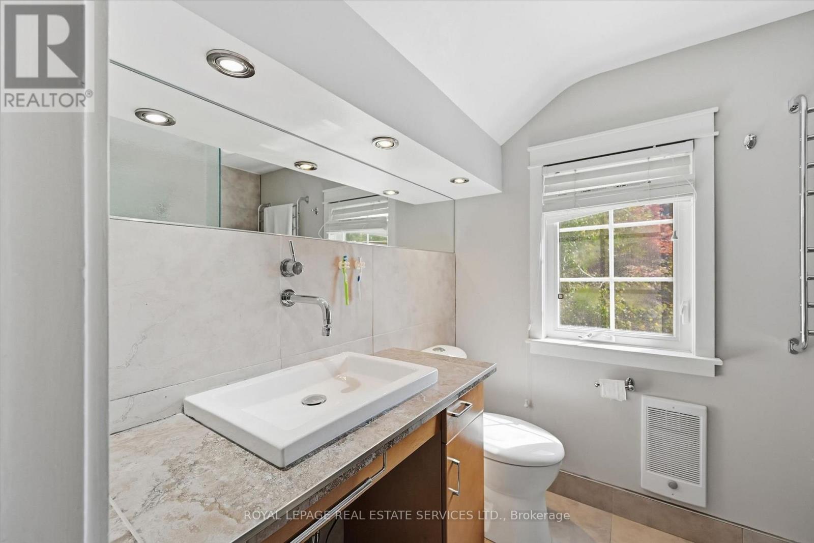 32 ANDERSON STREET - Image 30