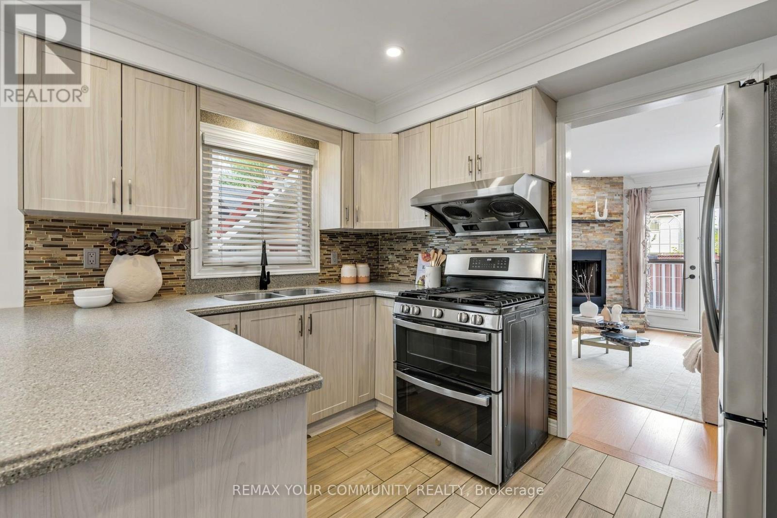 7155 ASPEN AVENUE - 18