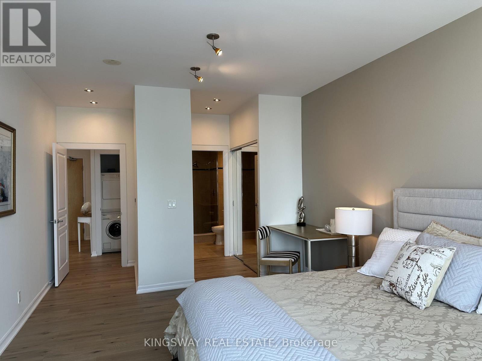 #3404 220 BURNHAMTHORPE ROAD W - 20