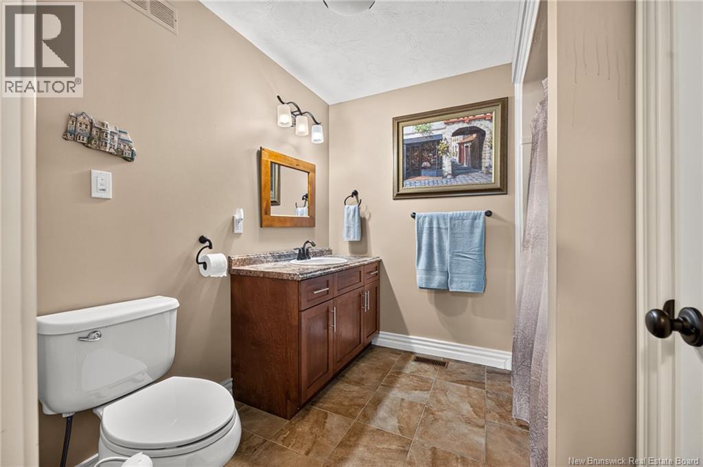 51 Thornhill Crescent - 26