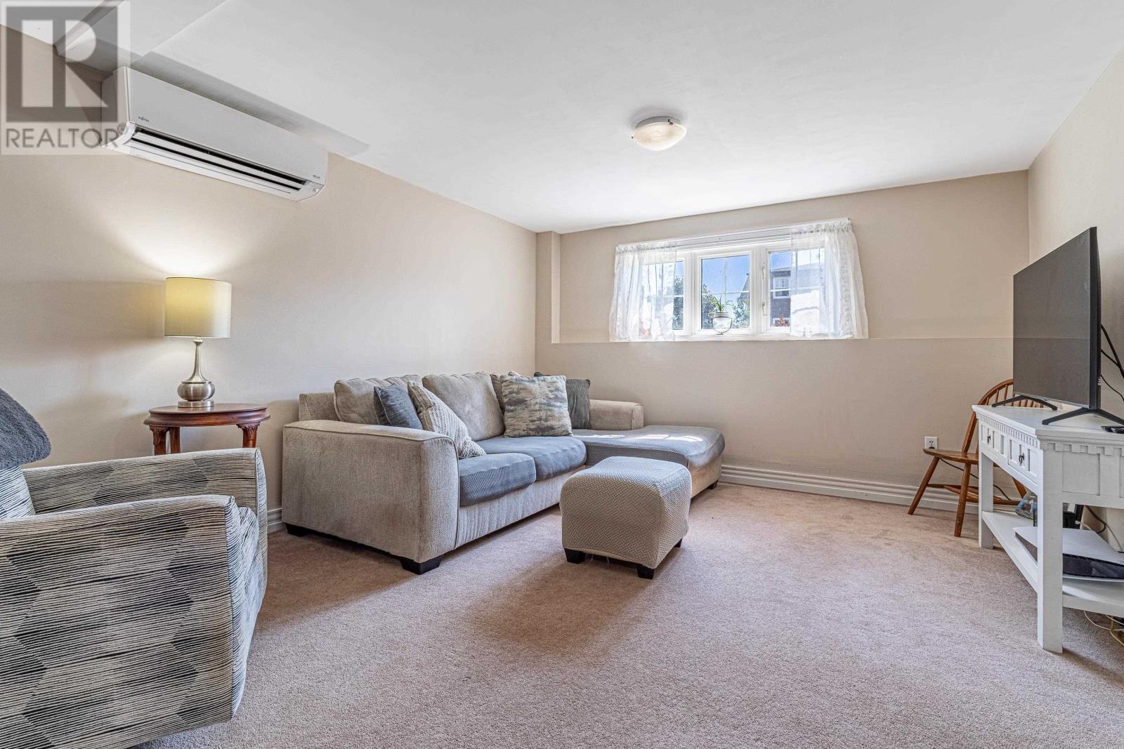 200 WESTRIDGE Crescent - 20