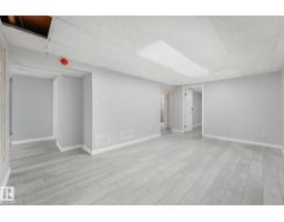 10218 167a Av Nw, Edmonton, AB T5X2Z3 Photo 35
