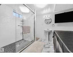 10218 167a Av Nw, Edmonton, AB T5X2Z3 Photo 45