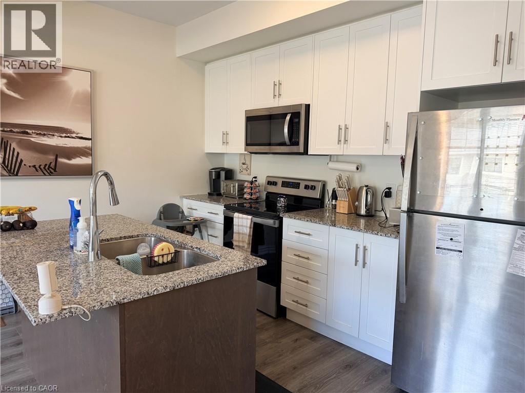 100 Hollywood Court — photo 12