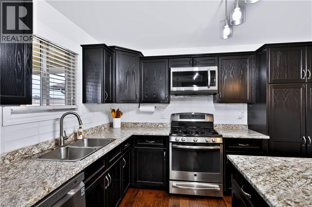 62 REDBUD Crescent, Simcoe — photo 11