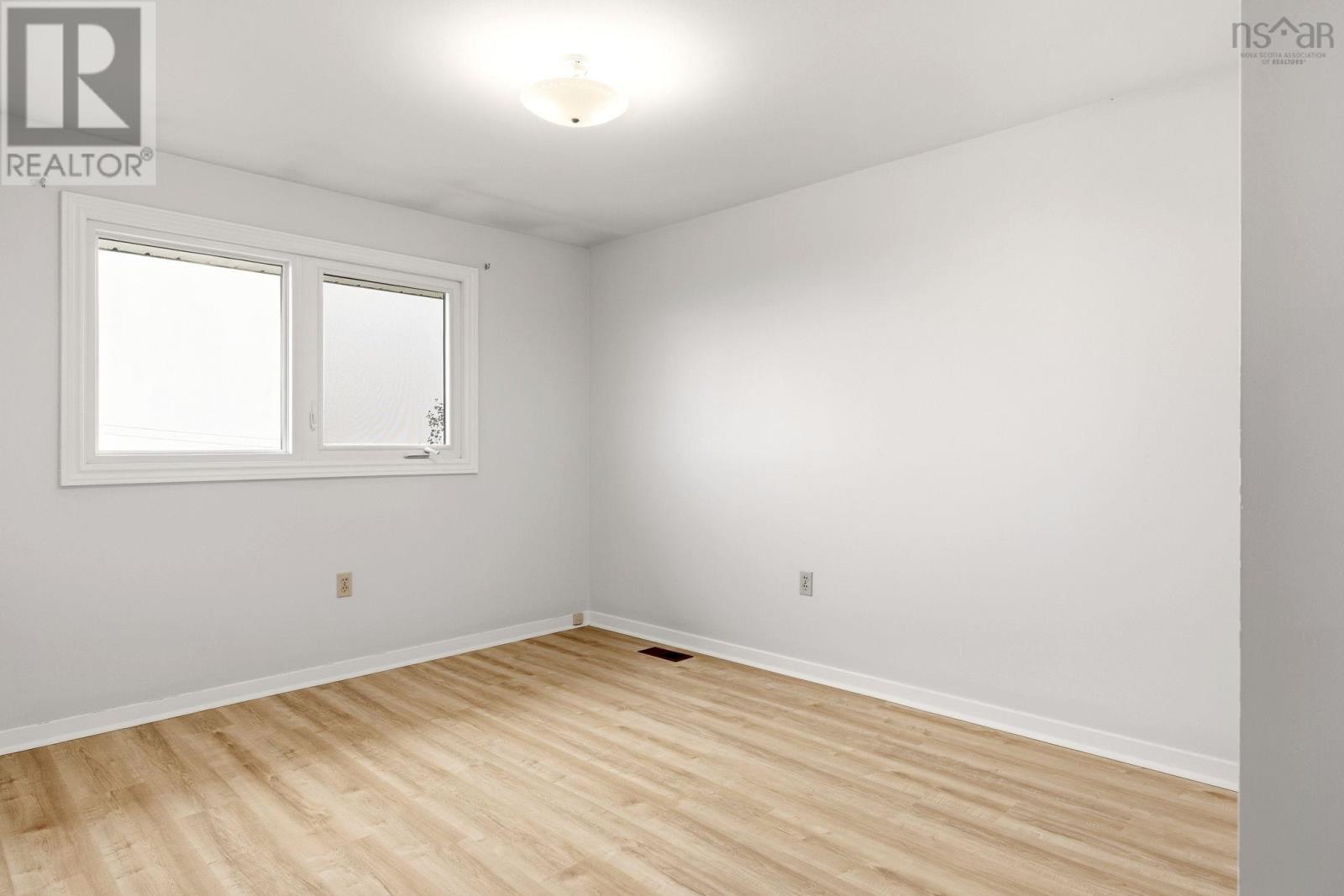 114 Regal Road - Image 19