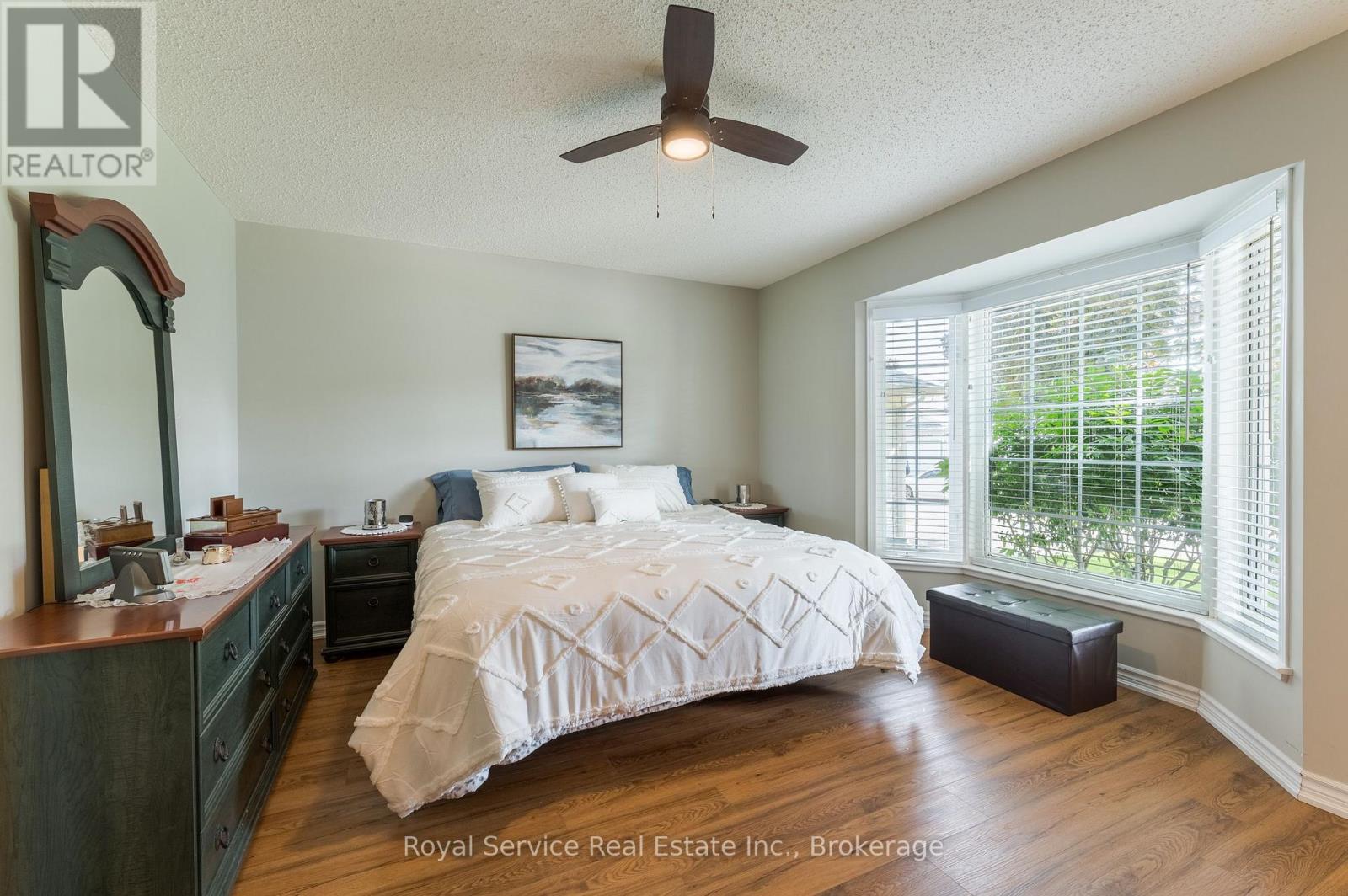 11 ALGONQUIN TRAIL - 20