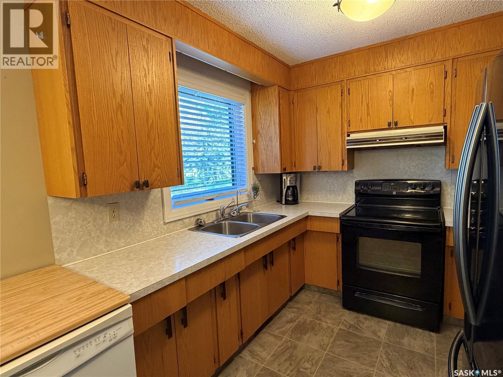 715 McNaughton STREET - 11