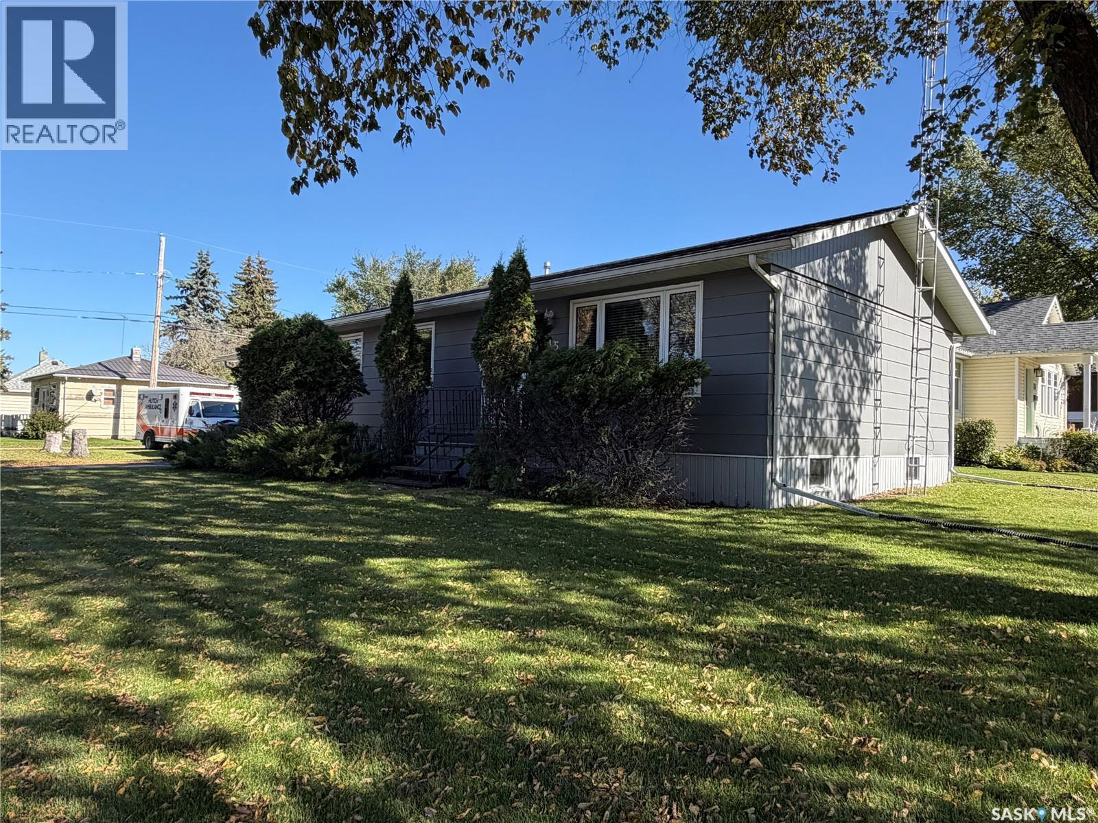 715 McNaughton STREET - 51