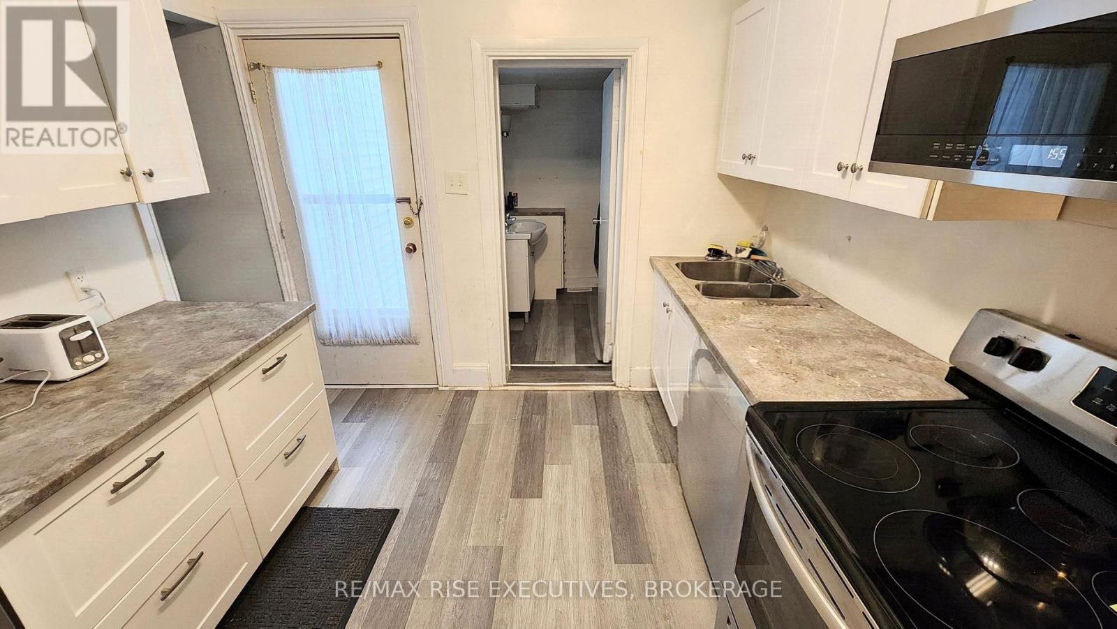 385 ALFRED STREET - 3
