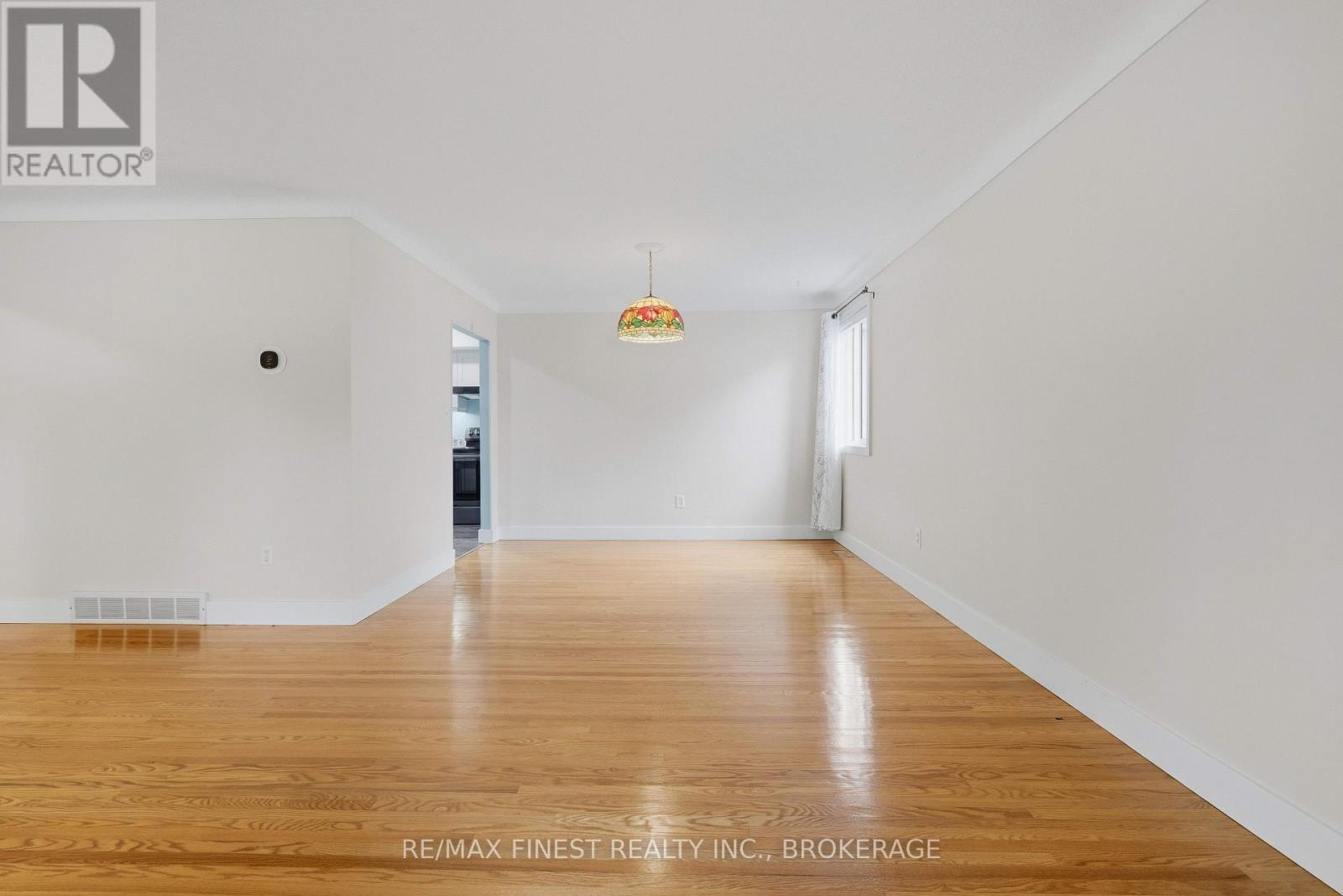 366 ROOSEVELT DRIVE - 11