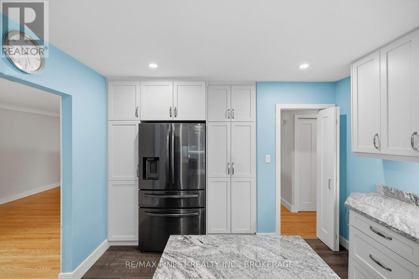 366 ROOSEVELT DRIVE - 16