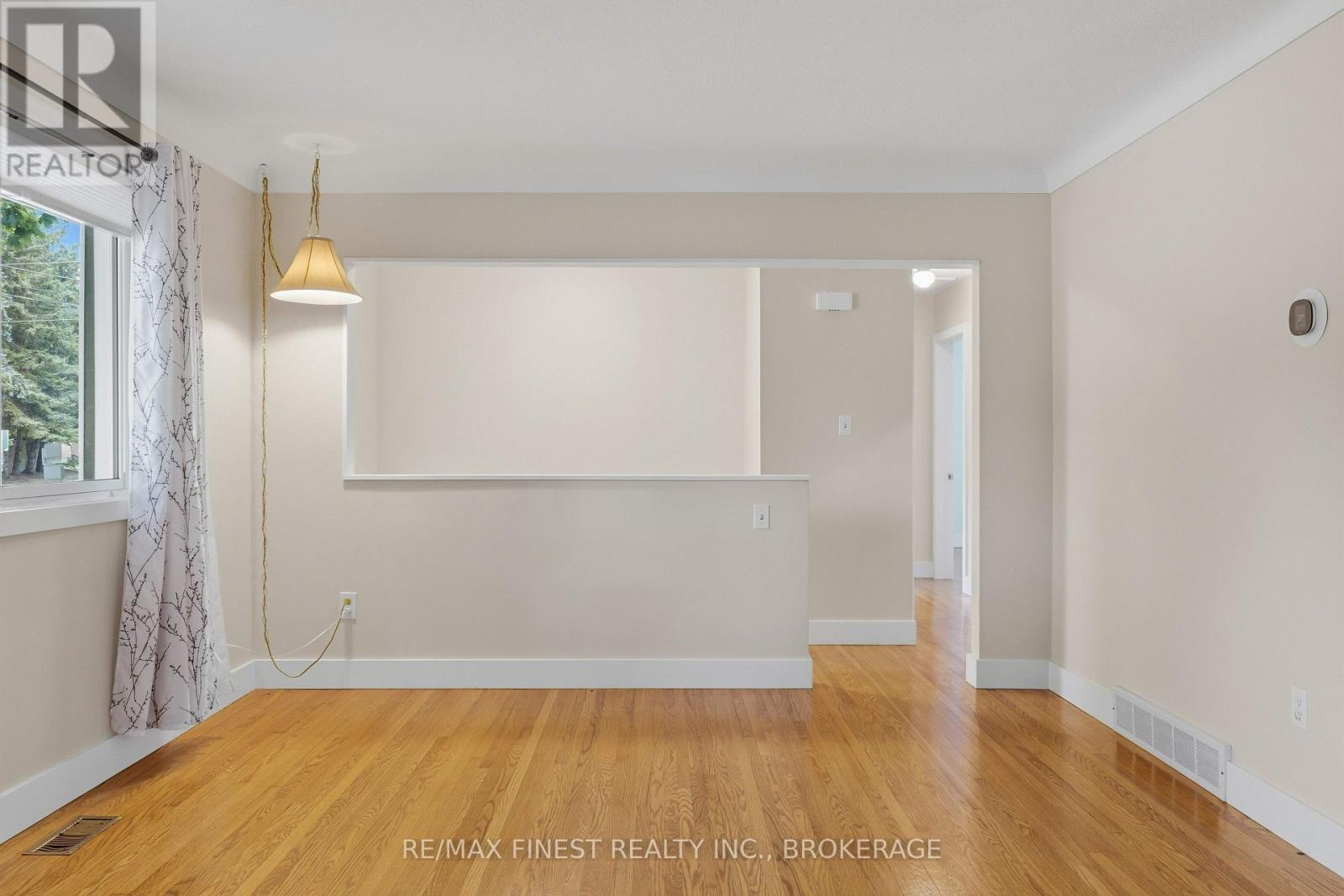 366 ROOSEVELT DRIVE - 6