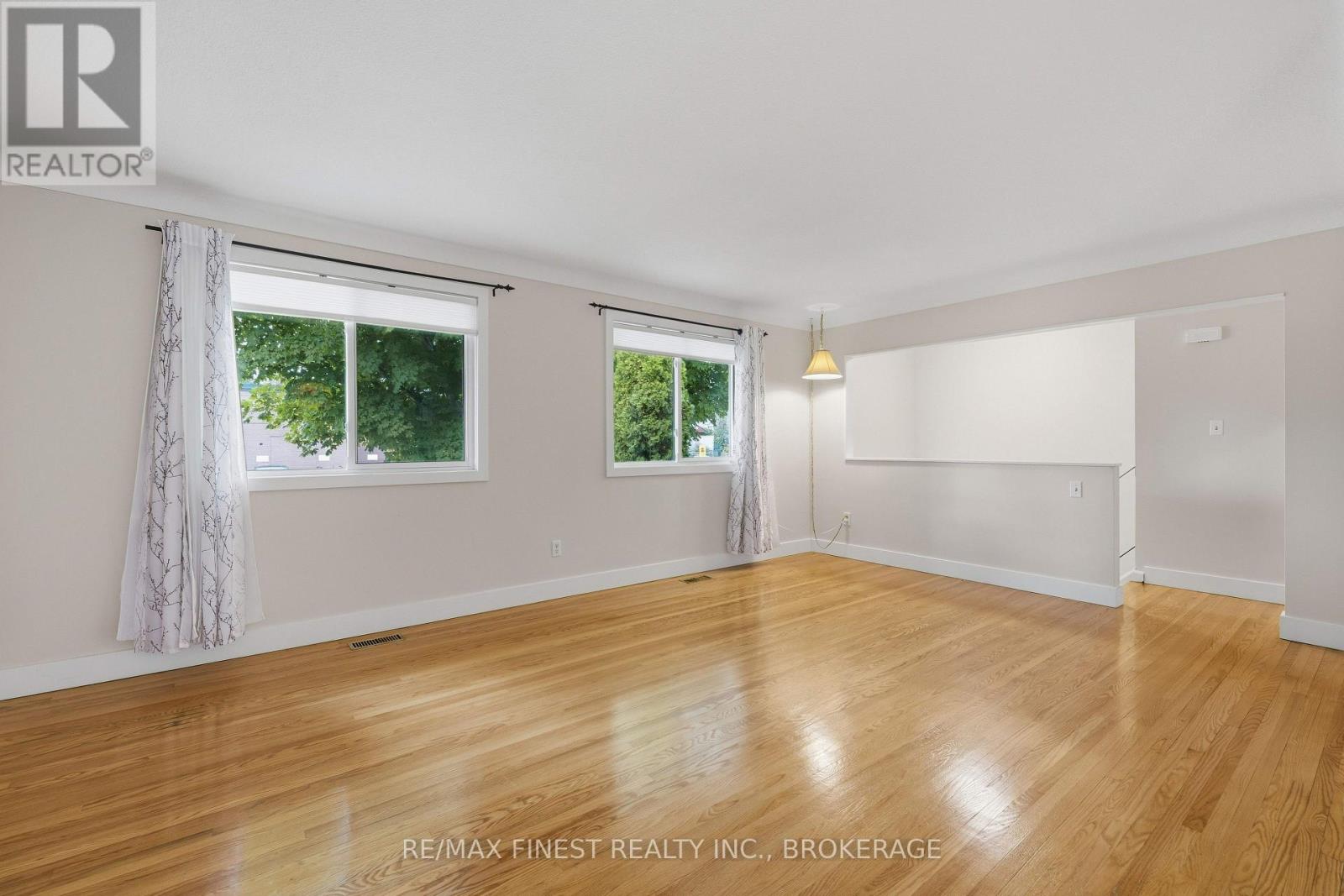366 ROOSEVELT DRIVE - 8