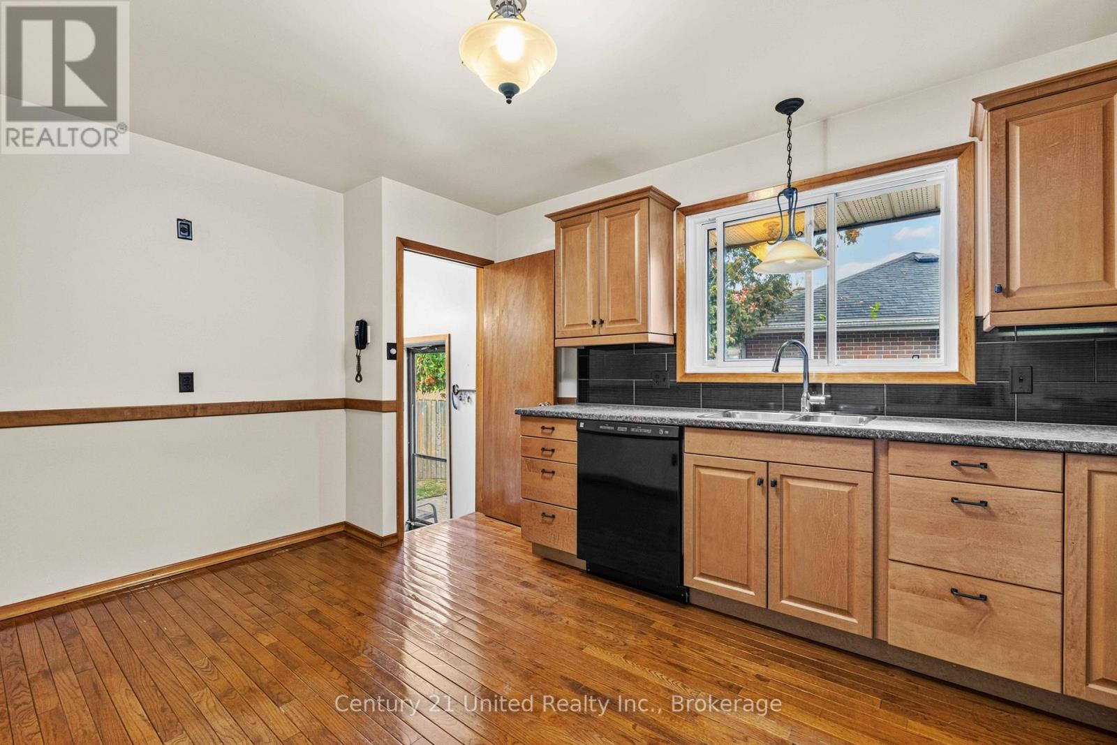 1175 EDMISON DRIVE - Image 11