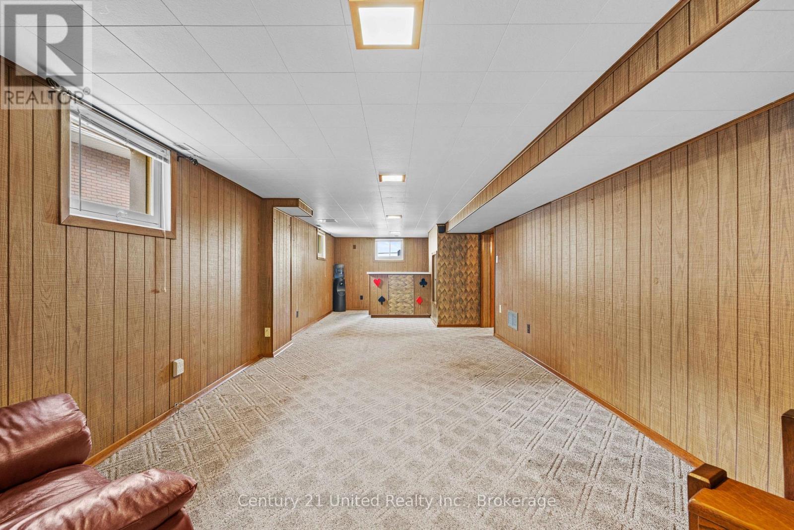 1175 EDMISON DRIVE - 33