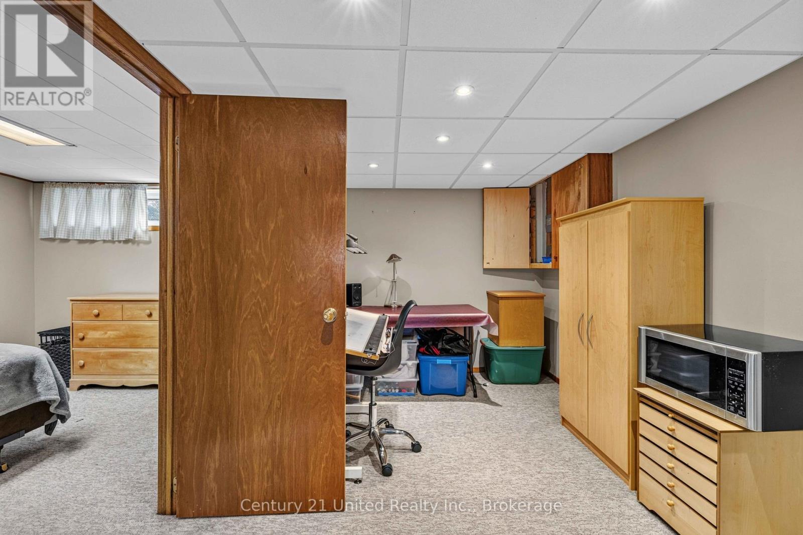 1175 EDMISON DRIVE - 35