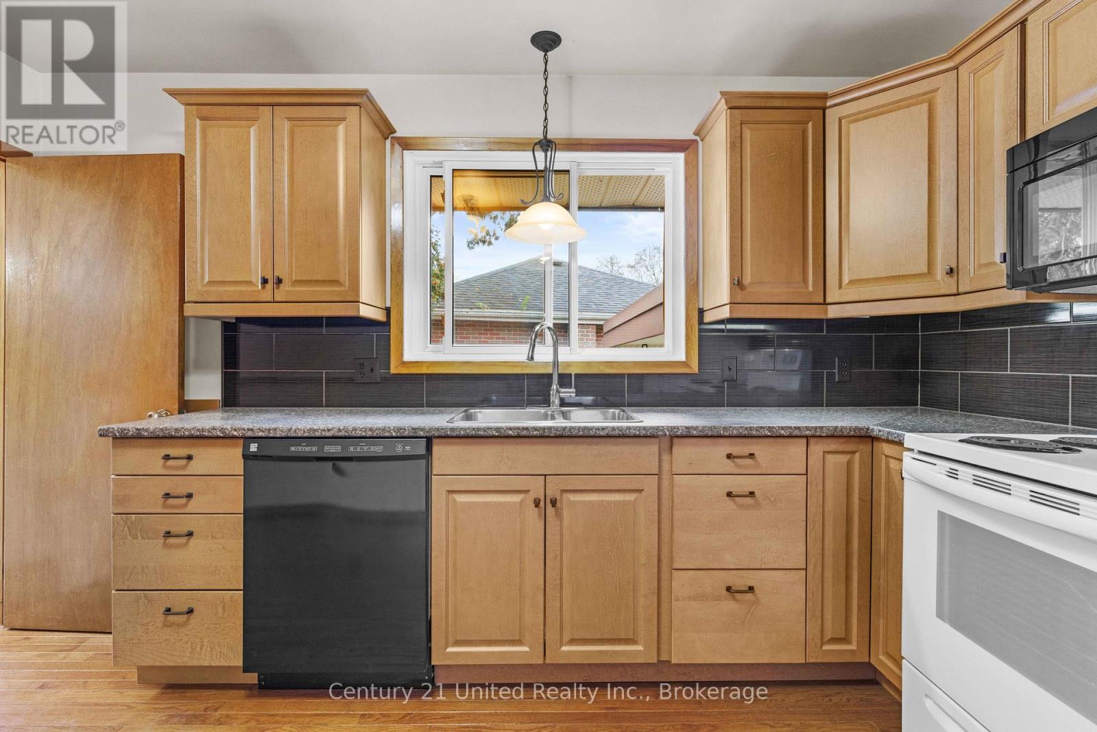 1175 EDMISON DRIVE - 7