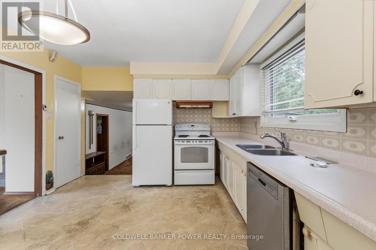 177 MILLBANK DRIVE - 14