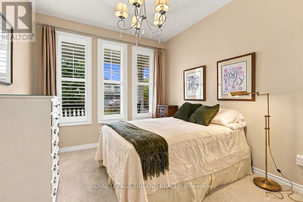43 HICKORY LANE - 28