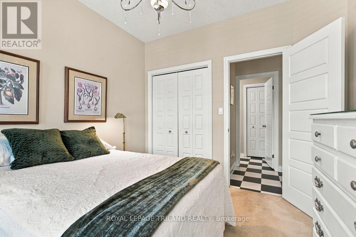 43 HICKORY LANE - 29