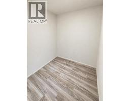 Primary Bedroom - 180 Hawkhill Way Nw, Calgary, AB T3G3H1 Photo 6