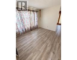 180 Hawkhill Way Nw, Calgary, AB T3G3H1 Photo 12