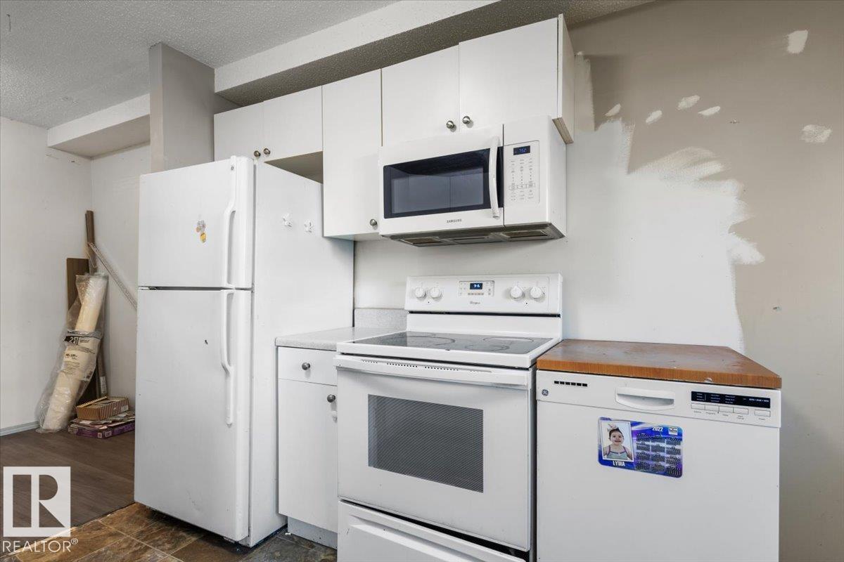 #108A 14520 52 ST NW - 7