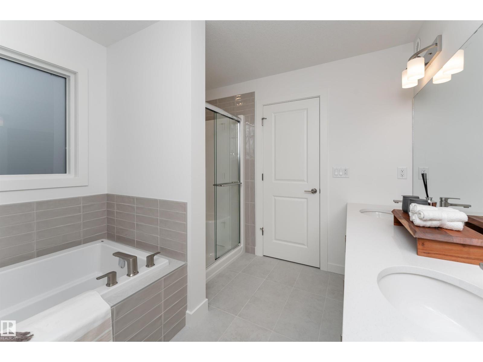 332 27 ST SW - 25
