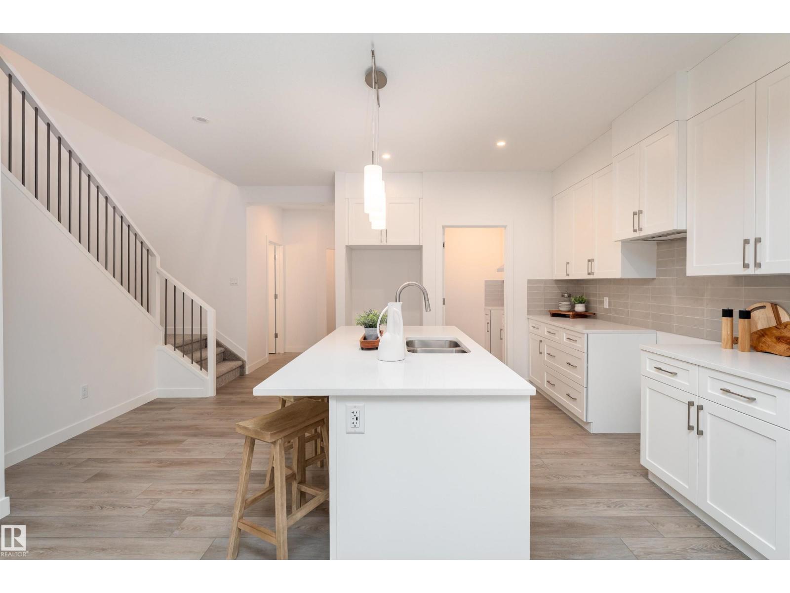 332 27 ST SW - 8